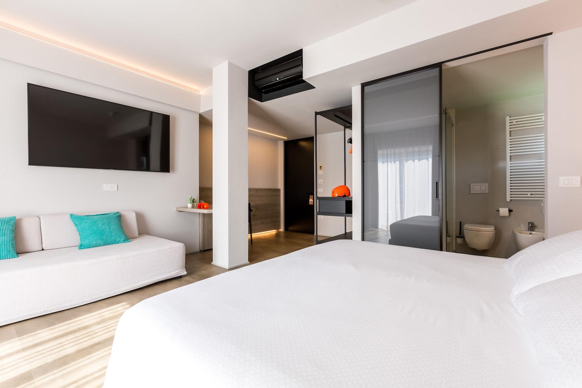 โกติ โฮเต็ล Hotel Torbole Sul Garda ภายนอก รูปภาพ